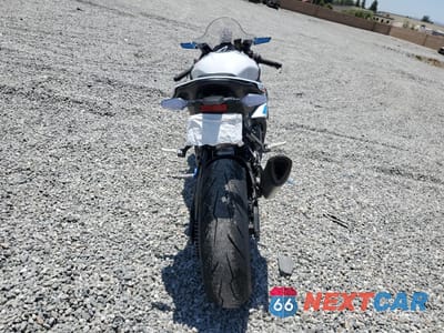 Czwarte zdjęcie samochodu z boku: 2024 BMW S 1000 RR VIN:WB10E6307R6K63206 - miniatura