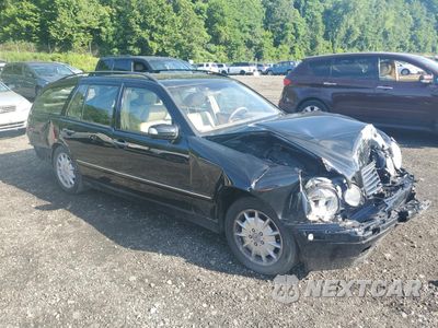 Czwarte zdjęcie samochodu z boku: 2000 MERCEDES-BENZ E 320 4MATIC VIN:WDBJH82J2YX029602 - miniatura