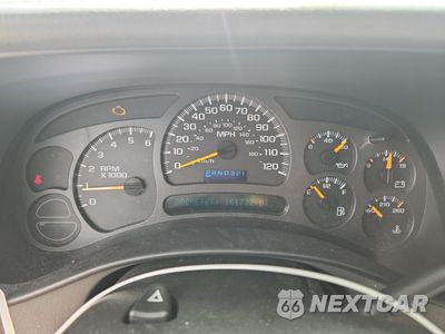 Zdjęcie 9 z 15 samochodu: 2005 GMC YUKON XL C1500 VIN:1GKEC16Z35J123936 - miniatura