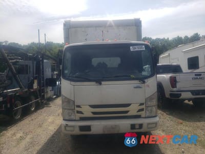Piąte zdjęcie samochodu w środku: 2015 ISUZU NPR HD VIN:JALC4W161F7001521 - miniatura