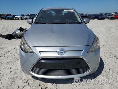 Piąte zdjęcie samochodu w środku: 2018 TOYOTA YARIS IA VIN:3MYDLBYV0JY305849 - miniatura