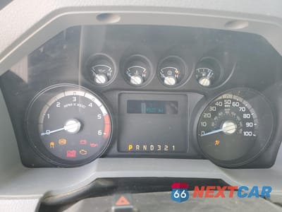 Zdjęcie 8 z 10 samochodu: 2013 FORD F450 SUPER DUTY VIN:1FDUF4GY0DEB05273 - miniatura