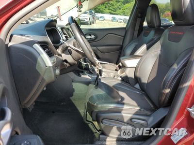 Zdjęcie 7 z 15 samochodu: 2015 JEEP CHEROKEE TRAILHAWK VIN:1C4PJMBS1FW786107 - miniatura