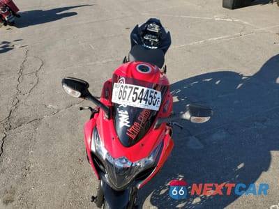Piąte zdjęcie samochodu w środku: 2016 SUZUKI GSX-R1000 VIN:JS1GT78A9G2100764 - miniatura