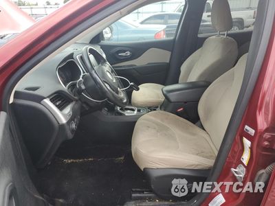 Zdjęcie 7 z 12 samochodu: 2015 JEEP CHEROKEE LATITUDE VIN:1C4PJLCS4FW537177 - miniatura