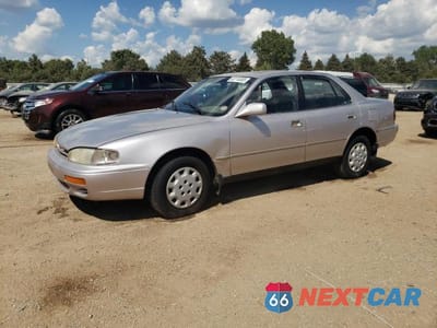 1996 TOYOTA CAMRY DX JT2BG12K3T0418235 - główne zdjęcie licytacji z USA - miniatura