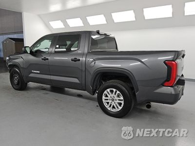 Drugie zdjęcie samochodu z przodu: 2024 TOYOTA TUNDRA CREWMAX SR VIN:5TFLA5DB5RX141878 - miniatura