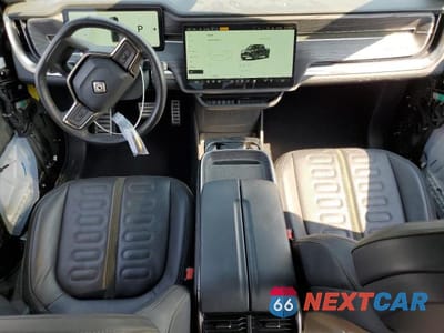 Zdjęcie 8 z 13 samochodu: 2023 RIVIAN R1T ADVENTURE VIN:7FCTGBAA5PN028055 - miniatura
