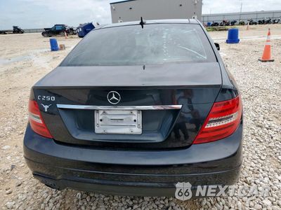 Zdjęcie 6 z 12 samochodu: 2012 MERCEDES-BENZ C 250 VIN:WDDGF4HB9CA609294 - miniatura