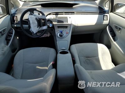 Zdjęcie 8 z 12 samochodu: 2012 TOYOTA PRIUS VIN:JTDKN3DU7C5509552 - miniatura