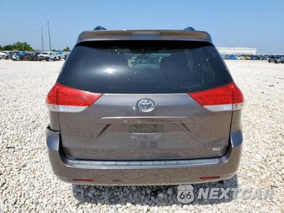 Zdjęcie 6 z 14 samochodu: 2014 TOYOTA SIENNA XLE VIN:5TDYK3DC0ES489720 - miniatura