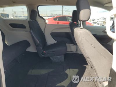 Zdjęcie 11 z 17 samochodu: 2018 CHRYSLER PACIFICA LX VIN:2C4RC1CG3JR292568 - miniatura
