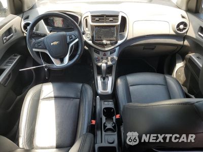 Zdjęcie 8 z 12 samochodu: 2019 CHEVROLET SONIC PREMIER VIN:1G1JF5SB9K4129969 - miniatura