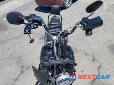 Piąte zdjęcie samochodu w środku: 2020 HARLEY-DAVIDSON FXLRS VIN:1HD1YWK25LB078232 - miniatura