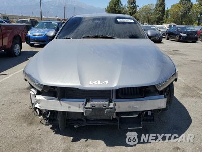 Piąte zdjęcie samochodu w środku: 2022 KIA K5 LXS VIN:5XXG14J20NG152806 - miniatura