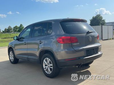Trzecie zdjęcie samochodu z tyłu: 2013 VOLKSWAGEN TIGUAN S VIN:WVGAV3AX8DW625313 - miniatura