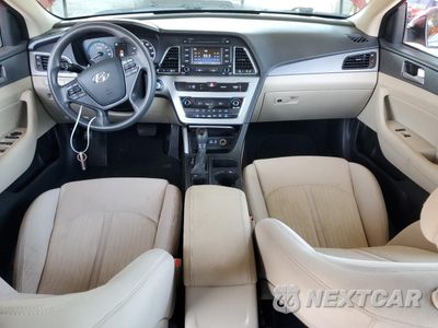 Zdjęcie 8 z 14 samochodu: 2016 HYUNDAI SONATA HYBRID VIN:KMHE24L19GA012062 - miniatura