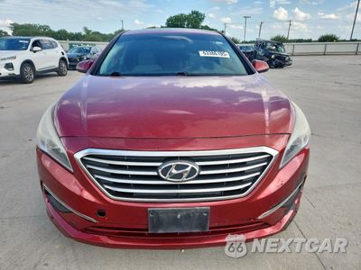 Piąte zdjęcie samochodu w środku: 2015 HYUNDAI SONATA SE VIN:5NPE24AF4FH001416 - miniatura