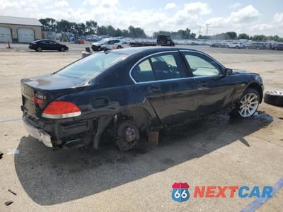 Trzecie zdjęcie samochodu z tyłu: 2003 BMW 745 I VIN:WBAGL63473DP62369 - miniatura