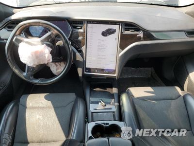 Zdjęcie 8 z 13 samochodu: 2018 TESLA MODEL S VIN:5YJSA1E27JF293503 - miniatura