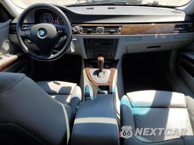 Zdjęcie 8 z 12 samochodu: 2006 BMW 325 I VIN:WBAVB13586KR66989 - miniatura