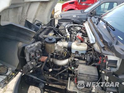 Zdjęcie 11 z 13 samochodu: 2021 CHEVROLET SILVERADO MEDIUM DUTY VIN:1HTKHPVK0MH632804 - miniatura