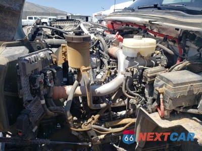 Zdjęcie 11 z 12 samochodu: 2022 CHEVROLET SILVERADO MEDIUM DUTY VIN:1HTKJPVK9NH534957 - miniatura