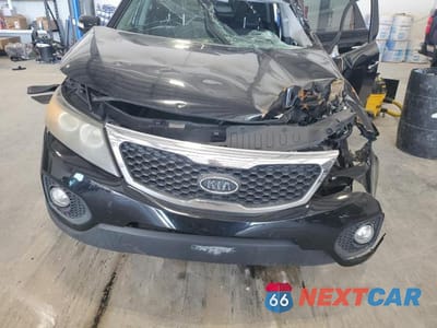 Zdjęcie 12 z 13 samochodu: 2012 KIA SORENTO VIN:5XYKT3A64CG233298 - miniatura