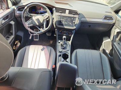 Zdjęcie 8 z 13 samochodu: 2023 VOLKSWAGEN TIGUAN SE R-LINE BLACK VIN:3VV8B7AX3PM070991 - miniatura