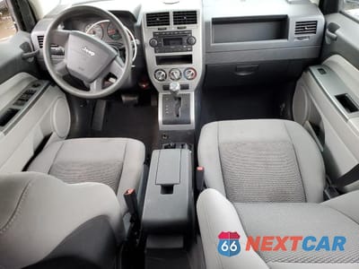 Zdjęcie 8 z 13 samochodu: 2007 JEEP COMPASS VIN:1J8FF47W27D131727 - miniatura