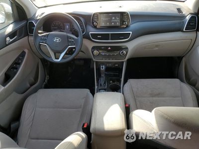 Zdjęcie 8 z 14 samochodu: 2019 HYUNDAI TUCSON SE VIN:KM8J2CA40KU932420 - miniatura