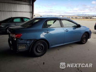 Trzecie zdjęcie samochodu z tyłu: 2013 TOYOTA COROLLA BASE VIN:5YFBU4EE6DP177236 - miniatura