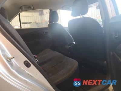 Zdjęcie 10 z 12 samochodu: 2008 TOYOTA YARIS BASE VIN:JTDBT923784033867 - miniatura