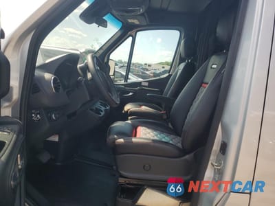 Zdjęcie 7 z 15 samochodu: 2022 MERCEDES-BENZ SPRINTER 2500 VIN:W1X4EBVY8NP479036 - miniatura