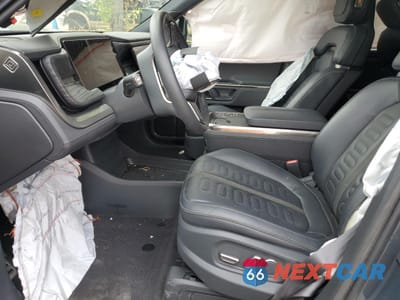 Zdjęcie 7 z 14 samochodu: 2022 RIVIAN R1S LAUNCH EDITION VIN:7PDSGABL2NN002627 - miniatura