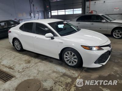 Czwarte zdjęcie samochodu z boku: 2018 TOYOTA CAMRY LE VIN:4T1B31HK2JU003578 - miniatura