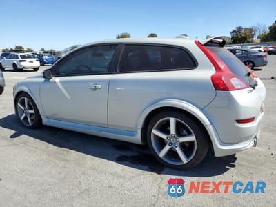 Drugie zdjęcie samochodu z przodu: 2011 VOLVO C30 T5 VIN:YV1672MK1B2192186 - miniatura