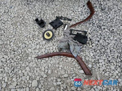 Zdjęcie 12 z 13 samochodu: 2000 ACURA 3.2TL VIN:19UUA5663YA063866 - miniatura