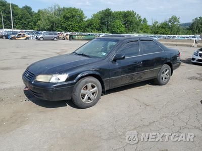 1998 TOYOTA CAMRY CE JT2BF22K6W0123370 - główne zdjęcie licytacji z USA - miniatura