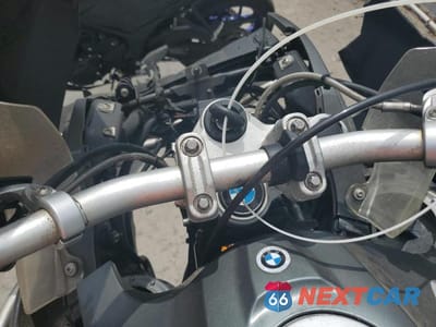 Zdjęcie 7 z 9 samochodu: 2011 BMW R1200 GS ADVENTURE VIN:WB1048004BZX66568 - miniatura