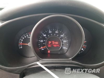 Zdjęcie 9 z 14 samochodu: 2015 KIA SOUL + VIN:KNDJP3A59F7197682 - miniatura
