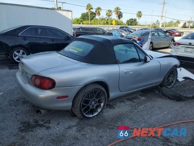 Trzecie zdjęcie samochodu z tyłu: 2004 MAZDA MX-5 MIATA BASE VIN:JM1NB353X40401730 - miniatura