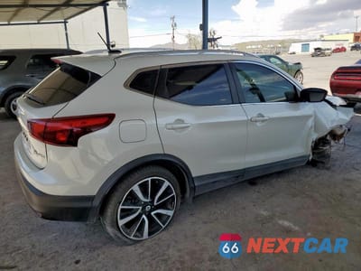 Trzecie zdjęcie samochodu z tyłu: 2018 NISS ROGUE SPORT SL VIN:JN1BJ1CR3JW600955 - miniatura