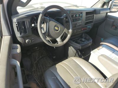 Zdjęcie 8 z 13 samochodu: 2016 CHEVROLET EXPRESS G2500 VIN:1GCWGAFF1G1200297 - miniatura