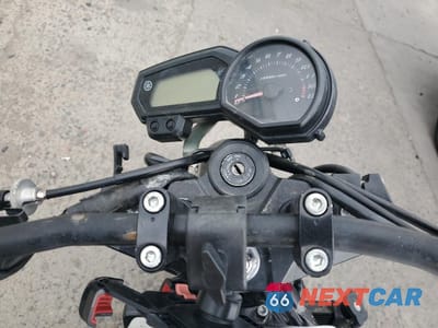 Zdjęcie 7 z 8 samochodu: 2009 YAMAHA FZ6 R VIN:JYARJ18Y89A000495 - miniatura