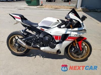2022 YAMAHA YZFR1 JYARN66E3NA002028 - główne zdjęcie licytacji z USA - miniatura