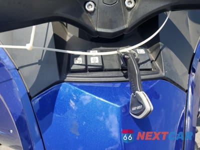 Zdjęcie 8 z 9 samochodu: 2013 CAN-AM SPYDER ROADSTER RT VIN:2BXNBBC19DV003630 - miniatura