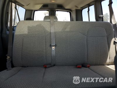 Zdjęcie 10 z 13 samochodu: 2010 GMC SAVANA G1500 LT VIN:1GKUGCD4XA1132002 - miniatura
