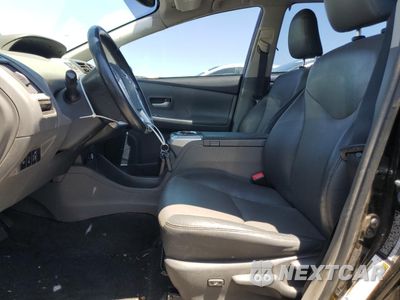 Zdjęcie 7 z 12 samochodu: 2013 TOYOTA PRIUS V VIN:JTDZN3EU2D3254058 - miniatura