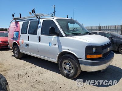 Czwarte zdjęcie samochodu z boku: 2014 CHEVROLET EXPRESS G2500 VIN:1GCWGFCA1E1914269 - miniatura